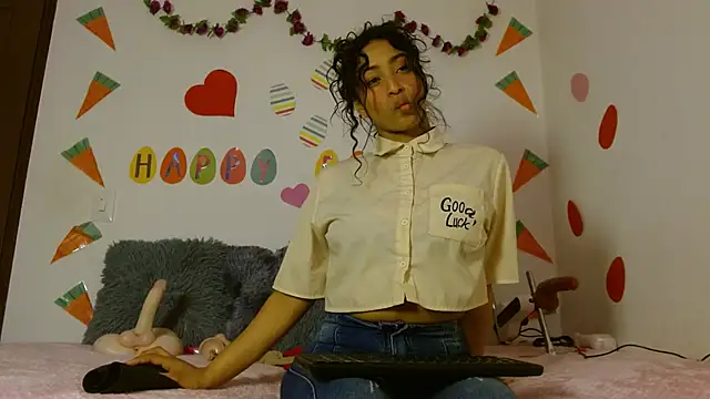 MarillynMorgan online show from April 24, 2026, 2:19 pm