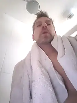 lorisaux online show from February 7, 2026, 7:45 am