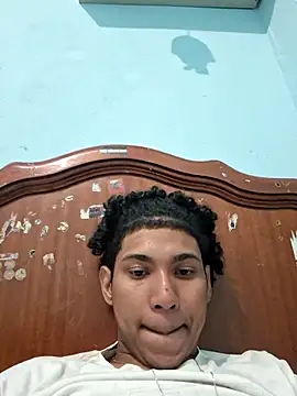 Snapshot of nvh18Aklzim chatting on February 21, 2026, 5:52 am nvh18Aklzim online show from February 21, 2026, 5:52 am