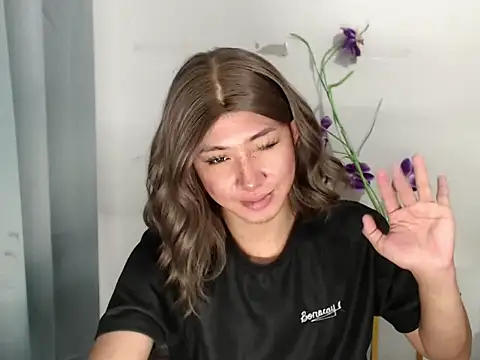 asiantwink0000 online show from April 28, 2026, 3:11 am