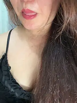 light wei online show from July 14, 2026, 4:13 pm