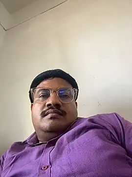 Saxymood1111 online show from February 1, 2026, 5:50 am