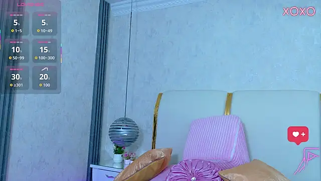 MoliBunny online show from June 12, 2026, 4:44 am