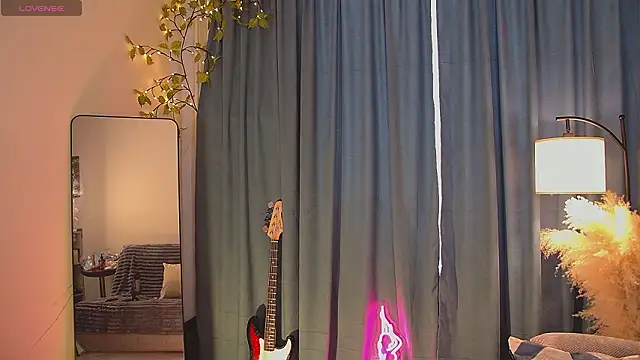 Jennifer Wiliams online show from February 27, 2026, 11:54 am