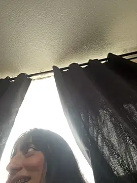 Mia fiire online show from February 7, 2026, 9:07 pm