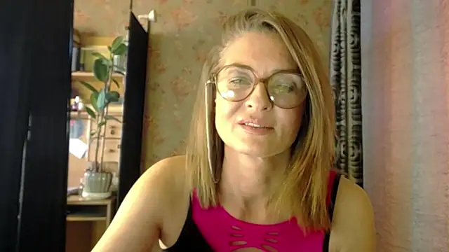 Soniakiss online show from March 17, 2026, 3:04 pm