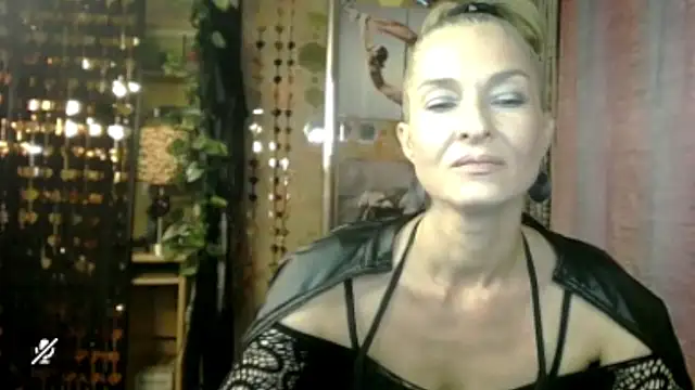Snapshot of Soniakiss chatting on July 6, 2026, 3:03 pm Soniakiss online show from July 6, 2026, 3:03 pm