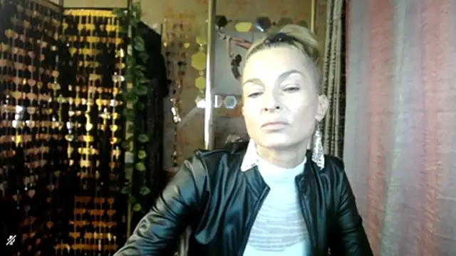 Snapshot of Soniakiss chatting on July 28, 2026, 3:21 pm Soniakiss online show from July 28, 2026, 3:21 pm