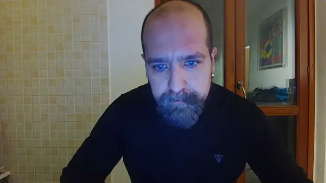 AMIRDIB2025 online show from April 30, 2026, 11:20 pm