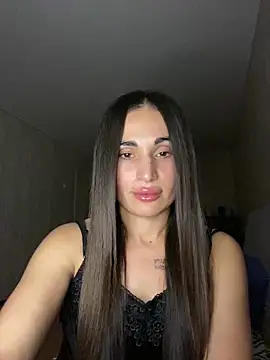 Snapshot of MonikaSi chatting on December 19, 2025, 6:04 pm MonikaSi online show from December 19, 2025, 6:04 pm