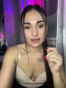 Snapshot of MonikaSi chatting on April 4, 2026, 5:10 pm MonikaSi online show from April 4, 2026, 5:10 pm