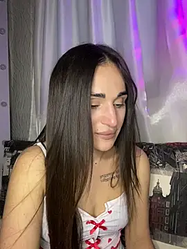 Snapshot of MonikaSi chatting on April 7, 2026, 3:56 pm MonikaSi online show from April 7, 2026, 3:56 pm