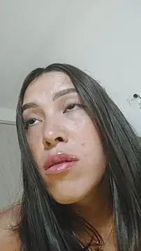 Snapshot of Lina_Carolina chatting on December 5, 2025, 10:02 am Lina Carolina online show from December 5, 2025, 10:02 am