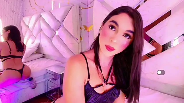 Isa Villaa online show from April 24, 2026, 3:09 am
