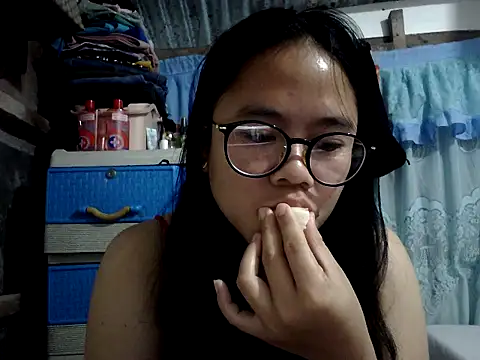 xxdreamgirl69 online show from March 16, 2026, 10:03 pm