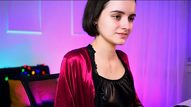 KateWillows online show from February 14, 2026, 4:20 am