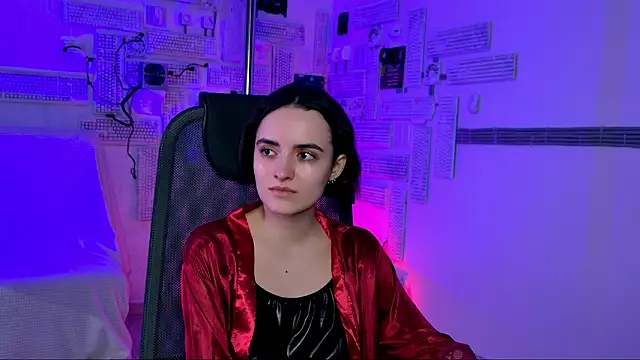 KateWillows online show from March 15, 2026, 4:29 am