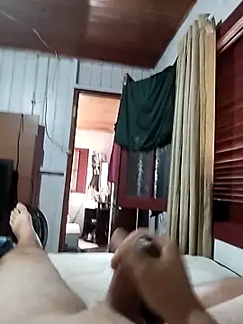 Tenenterodrigo online show from March 11, 2026, 12:11 pm