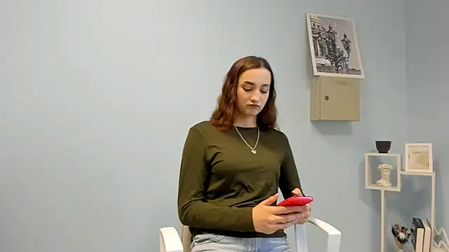 Snapshot of ShelieThetford chatting on November 30, 2025, 6:06 am ShelieThetford online show from November 30, 2025, 6:06 am