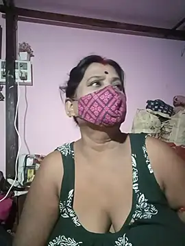 Snapshot of me-pari-hu chatting on June 6, 2026, 5:28 pm me-pari-hu online show from June 6, 2026, 5:28 pm