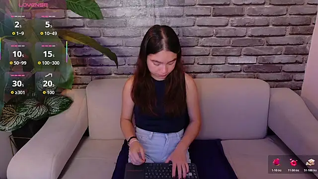 laurent scott online show from December 18, 2025, 11:38 am