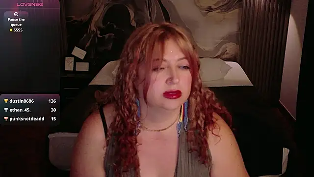 MilfArlet online show from July 28, 2026, 6:20 pm