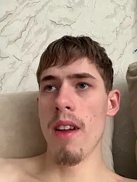 FreeRich online show from February 11, 2026, 3:22 am