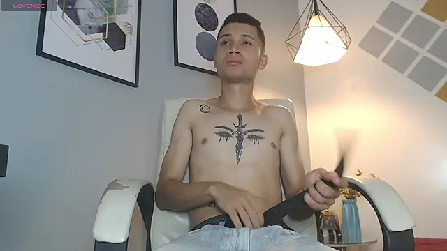 LucassSmith11 online show from February 11, 2026, 5:51 pm