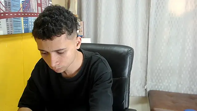 Snapshot of LucassSmith11 chatting on May 27, 2026, 2:52 am LucassSmith11 online show from May 27, 2026, 2:52 am