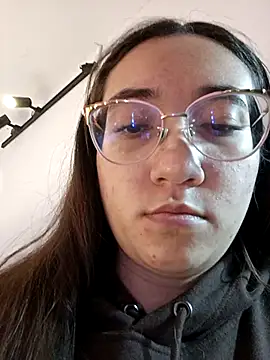 SwettieSammy online show from December 4, 2025, 12:14 pm