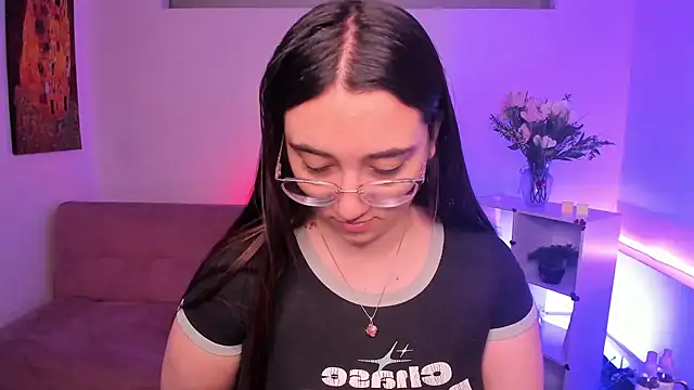 SwettieSammy online show from June 20, 2026, 12:19 pm