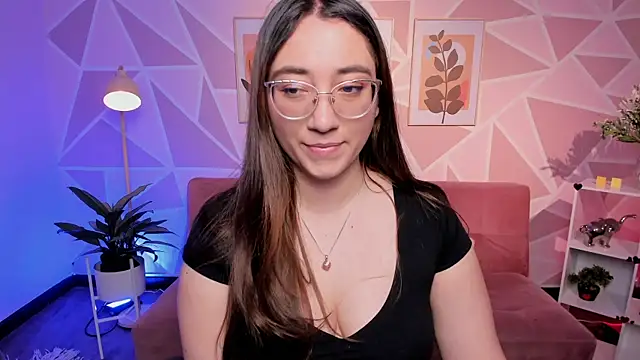 SwettieSammy online show from July 18, 2026, 2:43 pm