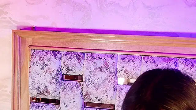 emily dempsey online show from February 6, 2026, 7:06 pm