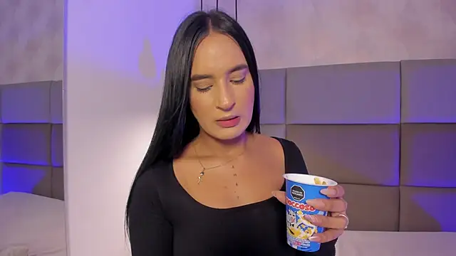 Emily luve online show from January 17, 2026, 4:54 pm