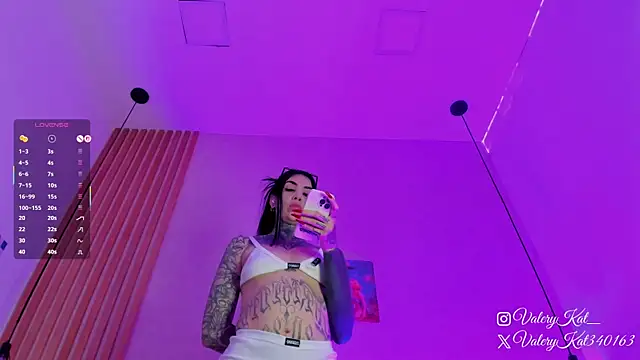 Snapshot of Valerykat_ chatting on February 19, 2026, 11:50 am Valerykat online show from February 19, 2026, 11:50 am