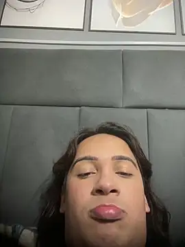 Snapshot of larysinha chatting on May 26, 2026, 3:13 am larysinha online show from May 26, 2026, 3:13 am