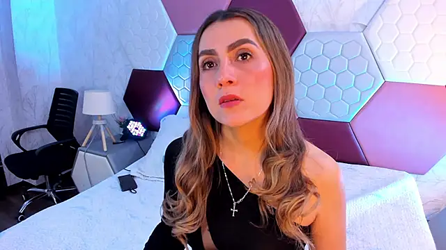 AriaRous online show from January 14, 2026, 3:50 pm