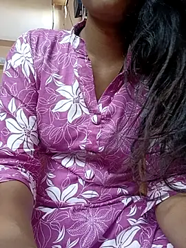 Snapshot of Rukmadi_hot chatting on April 17, 2026, 2:58 am Rukmadi hot online show from April 17, 2026, 2:58 am