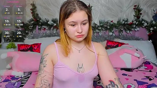 MilanaXHoney online show from December 21, 2025, 1:13 am