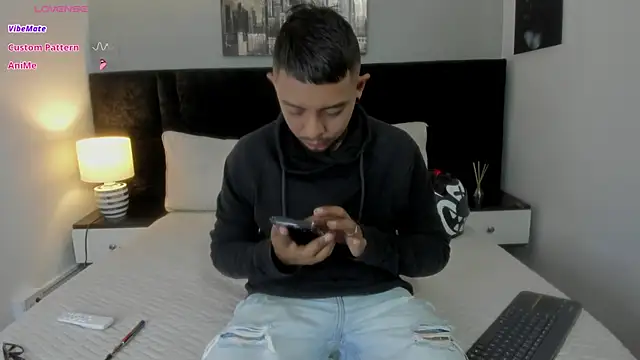 Snapshot of BASTIAN_NICOLAS_ chatting on December 19, 2025, 9:55 pm BASTIAN NICOLAS online show from December 19, 2025, 9:55 pm