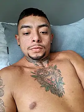 Snapshot of BASTIAN_NICOLAS_ chatting on January 11, 2026, 6:35 pm BASTIAN NICOLAS online show from January 11, 2026, 6:35 pm