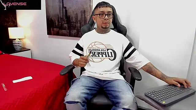 Snapshot of BASTIAN_NICOLAS_ chatting on January 16, 2026, 8:24 pm BASTIAN NICOLAS online show from January 16, 2026, 8:24 pm