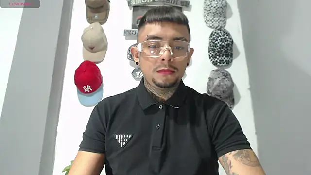 Snapshot of BASTIAN_NICOLAS_ chatting on February 14, 2026, 3:58 am BASTIAN NICOLAS online show from February 14, 2026, 3:58 am