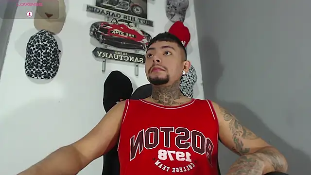 Snapshot of BASTIAN_NICOLAS_ chatting on March 8, 2026, 3:27 pm BASTIAN NICOLAS online show from March 8, 2026, 3:27 pm