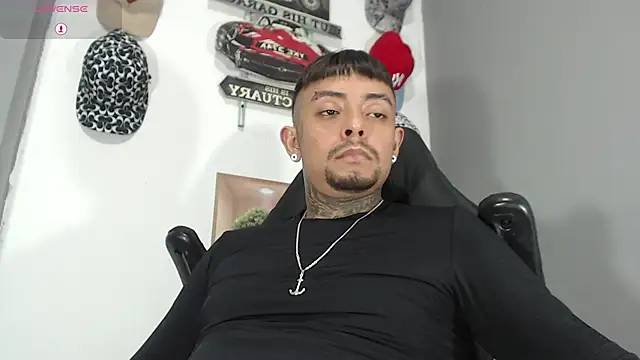 Snapshot of BASTIAN_NICOLAS_ chatting on March 13, 2026, 12:17 am BASTIAN NICOLAS online show from March 13, 2026, 12:17 am