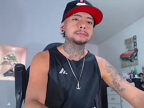 Snapshot of BASTIAN_NICOLAS_ chatting on April 27, 2026, 7:23 pm BASTIAN NICOLAS online show from April 27, 2026, 7:23 pm