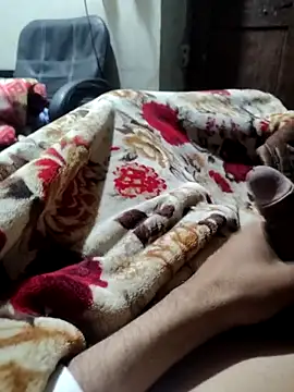 Snapshot of TwinklyBasket897 chatting on January 14, 2026, 5:29 pm TwinklyBasket897 online show from January 14, 2026, 5:29 pm