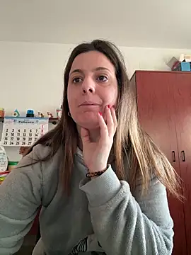 Sareyxon online show from February 18, 2026, 7:26 am