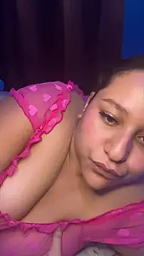 Snapshot of Kittysweet2001 chatting on July 2, 2026, 3:23 am Kittysweet2001 online show from July 2, 2026, 3:23 am