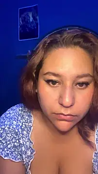 Snapshot of Kittysweet2001 chatting on July 8, 2026, 2:05 am Kittysweet2001 online show from July 8, 2026, 2:05 am